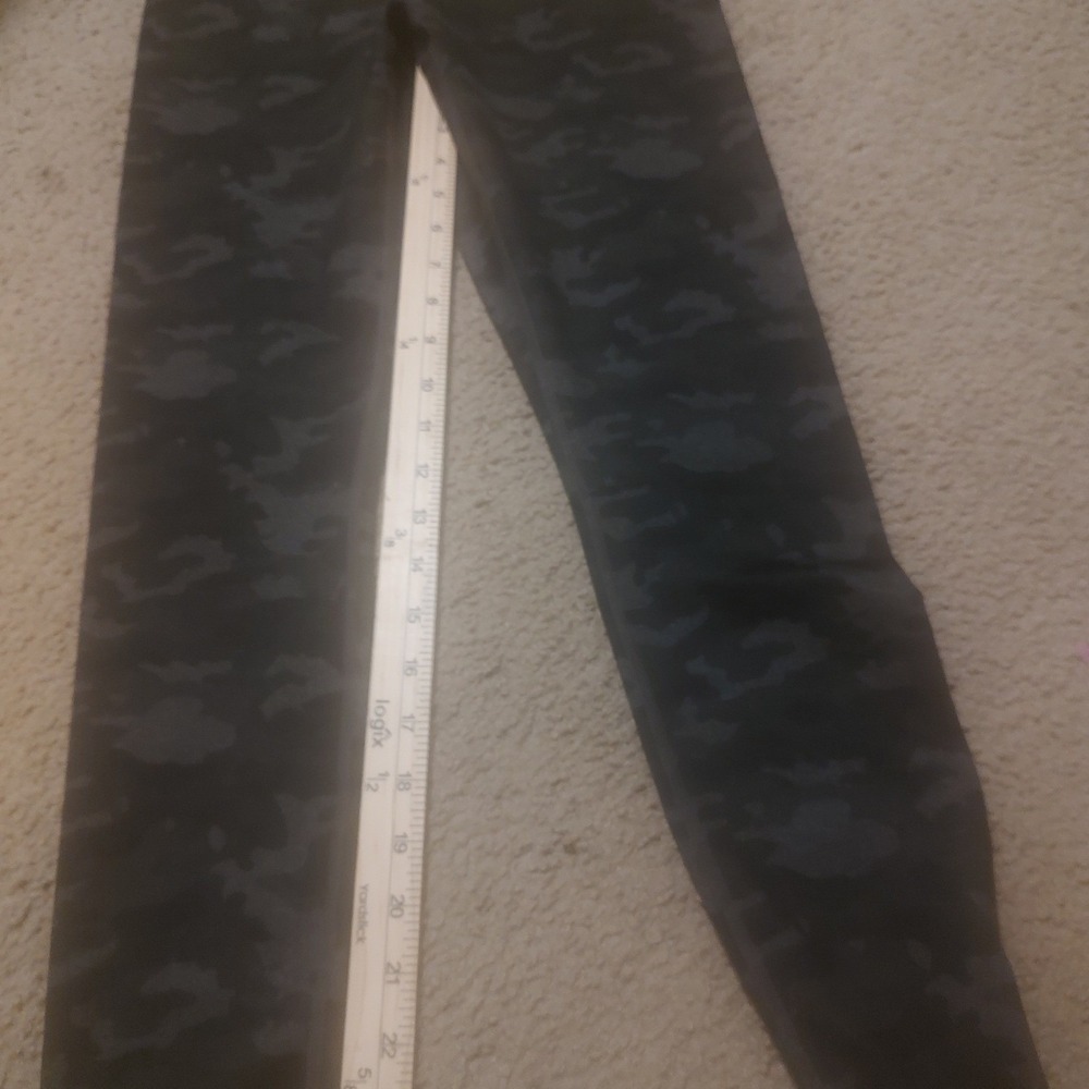 Fabletics Legging Womens Small Black Excellent Camo High Rise Compression Active